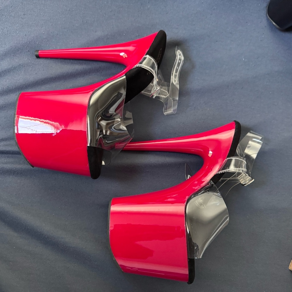Pleaser Hot Pink Platform Heels